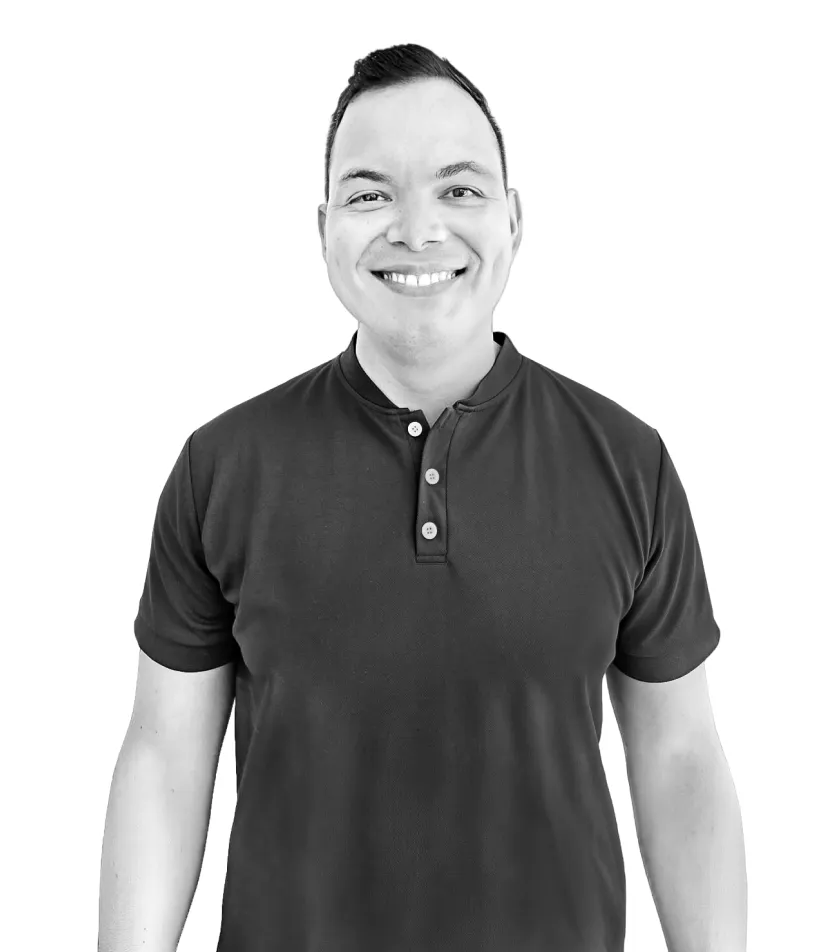 Headshot of Hendrix Roa