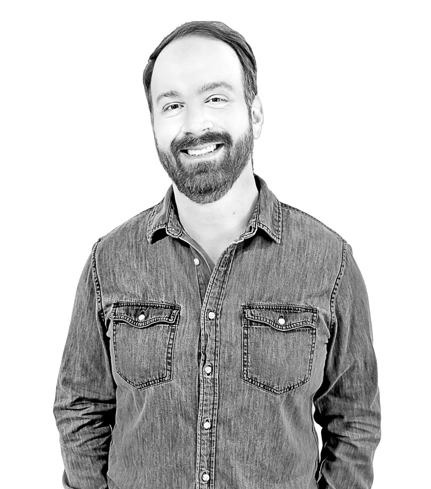 Headshot of Tyler Robb